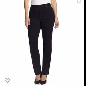 Gloria Vanderbilt Amanda Tapered Jean